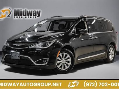 Used 2017 Chrysler Pacifica Touring-L