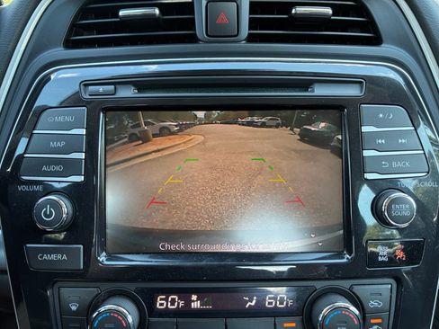 Used 2020 Nissan Maxima 3.5 SL FWD image 22