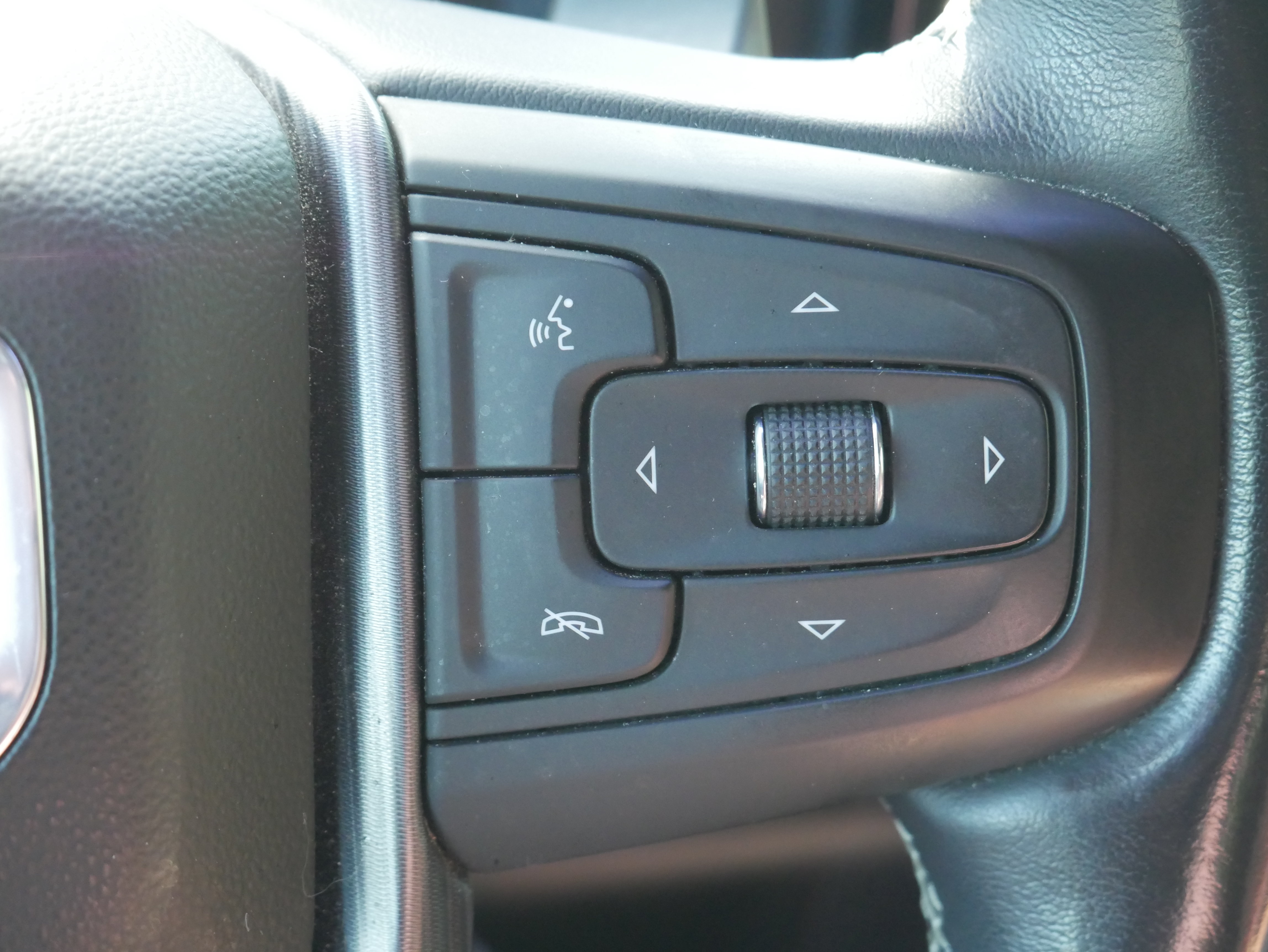Certified 2023 GMC Sierra 1500 Denali Ultimate AWD/4WD image 31