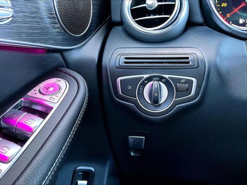 Certified 2022 Mercedes-Benz GLC 300 GLC 300 image 35