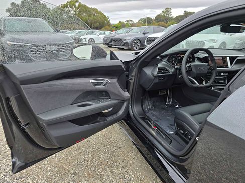 New 2026 Audi S e-tron GT Prestige image 21