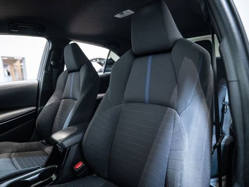 Used 2022 Toyota Corolla SE image 6