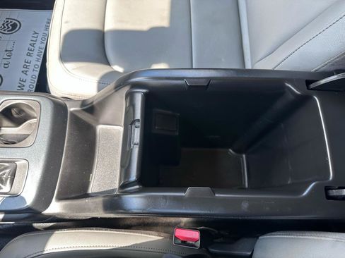 Used 2019 Chevrolet Colorado W/T AWD/4WD image 34