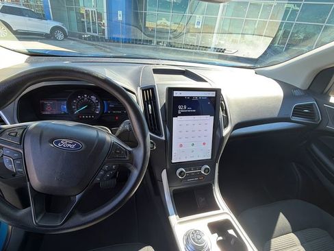 Used 2024 Ford Edge SEL w/ Cargo Accessory Package image 9