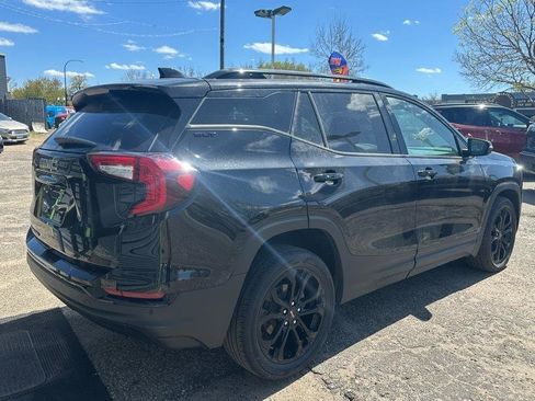 Used 2022 GMC Terrain SLT w/ Tech Package AWD/4WD image 6
