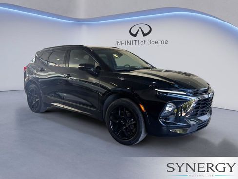 Used 2023 Chevrolet Blazer RS w/ Driver Confidence II Package FWD image 3