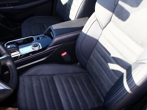 New 2026 Mitsubishi Outlander Trail Edition image 9