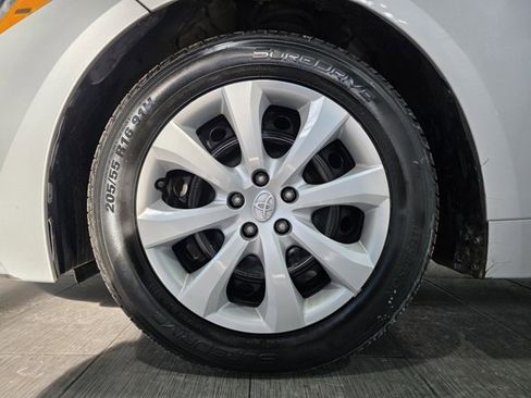 Used 2023 Toyota Corolla LE image 22