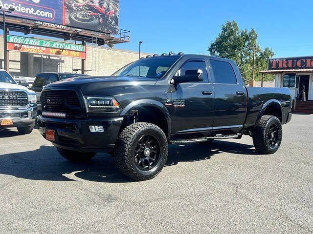Used 2018 RAM 2500 Big Horn w/ Sport Appearance Group AWD/4WD image 2