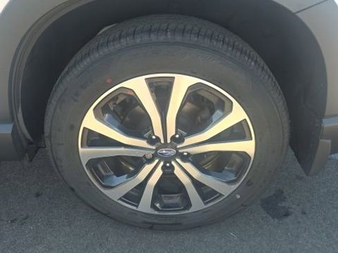 Used 2022 Subaru Forester Limited image 7