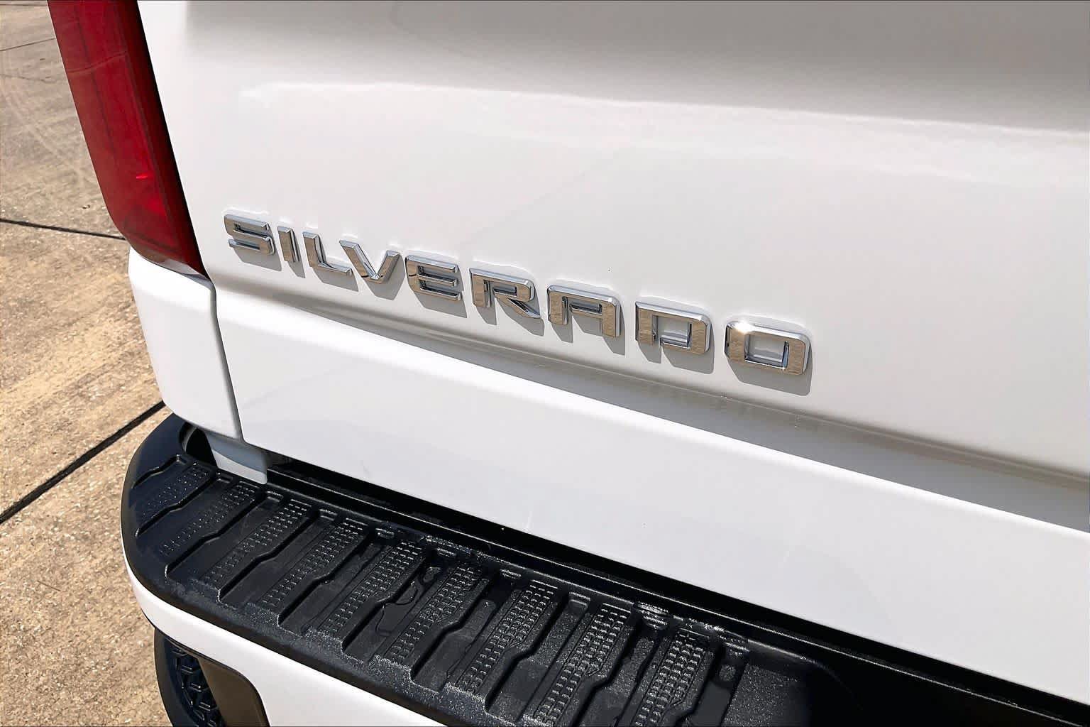 Used 2026 Chevrolet Silverado 1500 RST RWD image 18