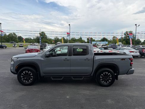 Used 2024 Nissan Frontier PRO-4X w/ Technology Package AWD/4WD image 9