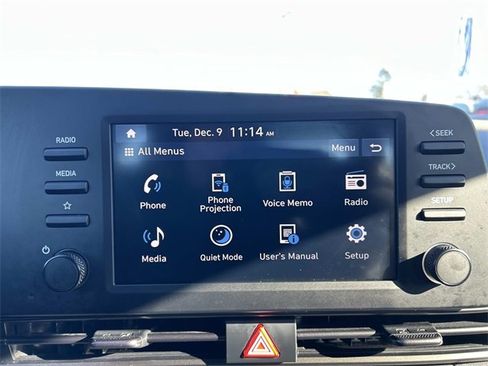 Used 2025 Hyundai Elantra Sport image 27