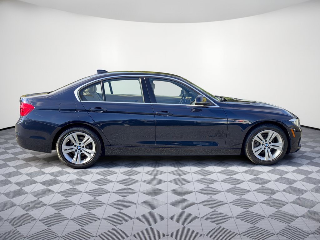 Used 2016 BMW 328i xDrive Sedan AWD/4WD image 8