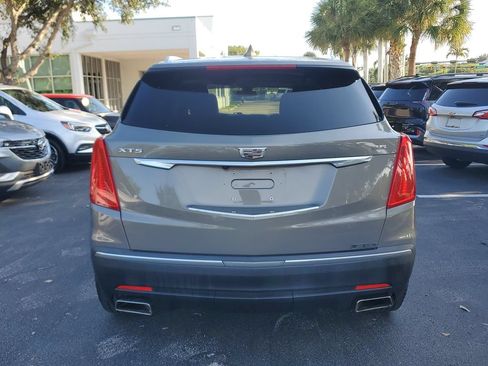 Certified 2018 Cadillac XT5 Luxury w/ Driver Awareness Package FWD image 4