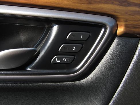 Used 2022 Honda CR-V Touring image 26