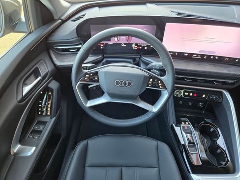 New 2026 Audi Q5 Premium image 13
