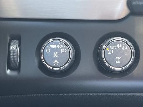 Used 2019 GMC Yukon Denali w/ Denali Ultimate Package AWD/4WD image 36