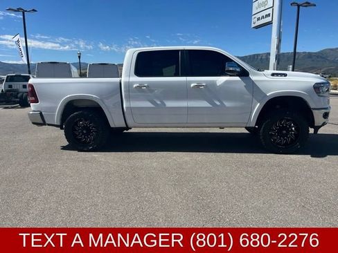 Used 2022 RAM 1500 Laramie AWD/4WD image 2