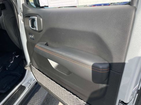 Used 2022 Jeep Gladiator Mojave w/ LED Lighting Group image 26