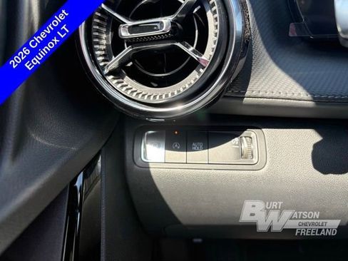 New 2026 Chevrolet Equinox LT w/ Convenience Package II FWD image 18