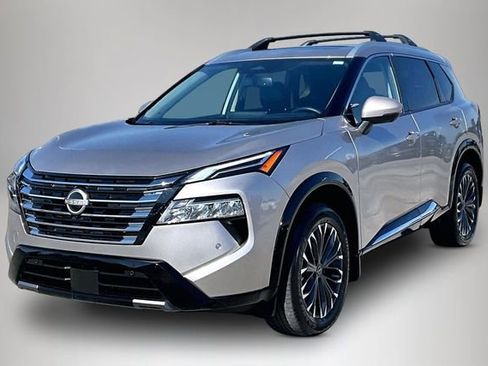 Certified 2025 Nissan Rogue Platinum AWD/4WD image 2
