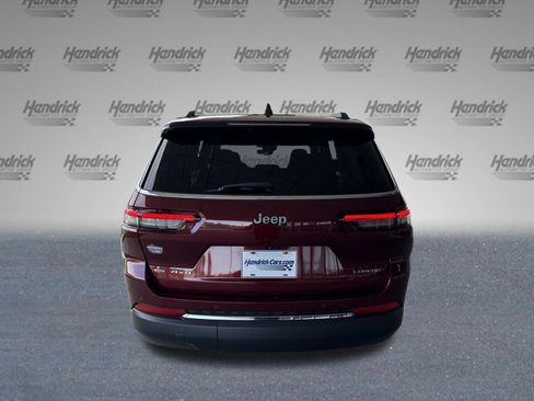 Used 2021 Jeep Grand Cherokee L Laredo w/ Luxury Tech Group I image 9