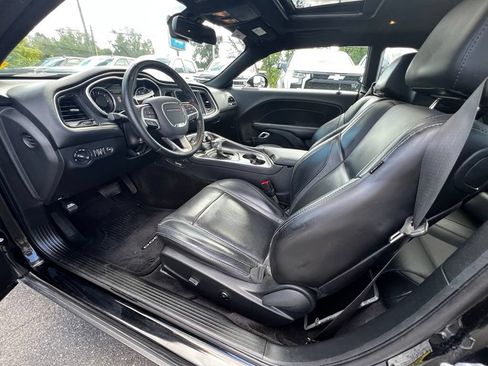 Used 2016 Dodge Challenger R/T Plus RWD image 15