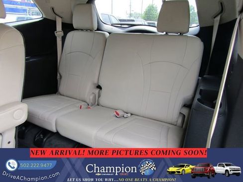 Used 2020 Buick Enclave Essence w/ Sound and Sites Package FWD image 7
