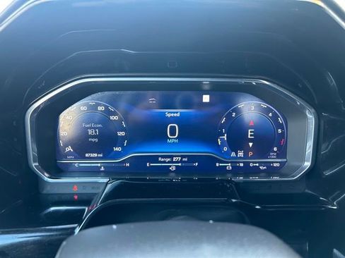 Used 2022 Chevrolet Silverado 1500 High Country w/ Technology Package image 7