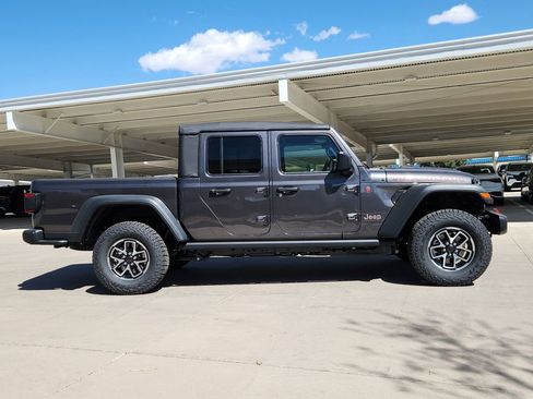 New 2026 Jeep Gladiator Rubicon w/ Steel Power Dome Hood Package AWD/4WD image 2