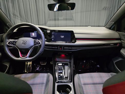 Used 2024 Volkswagen GTI SE FWD image 18