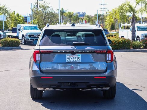 Used 2026 Ford Explorer Active RWD image 5