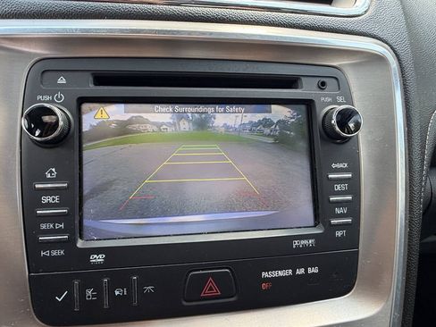 Used 2013 GMC Acadia Denali FWD image 25