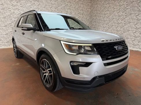 Used 2018 Ford Explorer Sport AWD/4WD image 7
