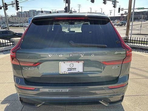 New 2026 Volvo XC60 B5 Plus w/ Climate Package AWD/4WD image 9
