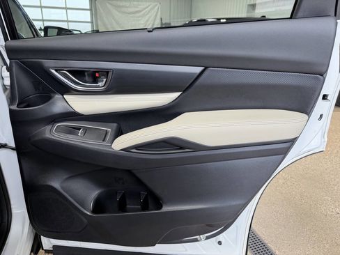 Used 2023 Subaru Ascent Limited image 34