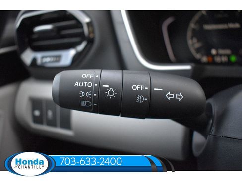 New 2025 Honda Pilot Touring image 10