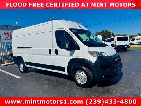 Used 2023 RAM ProMaster 2500 image 4