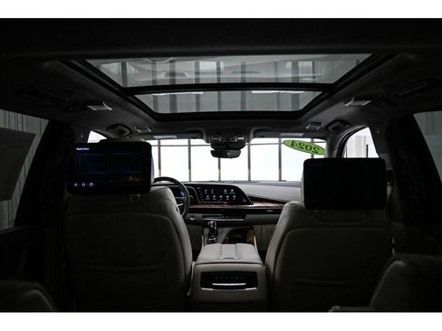 Used 2024 Cadillac Escalade Sport Platinum w/ LPO, ONYX Package AWD/4WD image 33