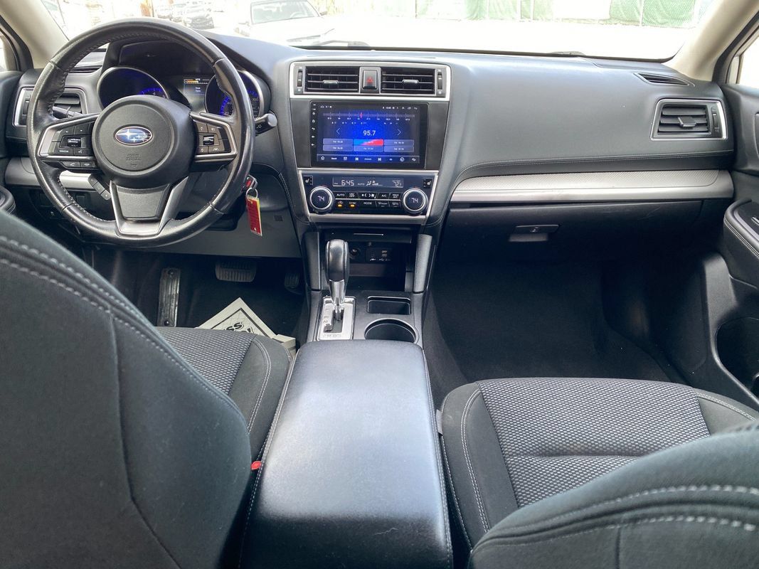 Used 2019 Subaru Outback 2.5i Premium AWD/4WD image 18