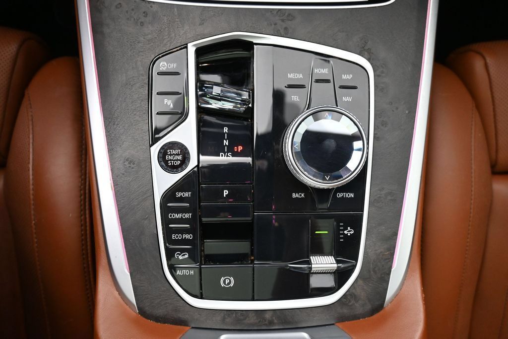 Used 2023 BMW X7 M60i w/ Executive Package AWD/4WD image 20