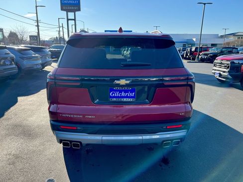 Used 2024 Chevrolet Traverse LT image 26