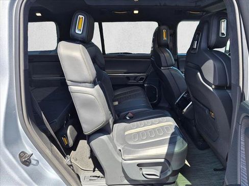 Used 2023 Rivian R1S Adventure AWD/4WD image 17