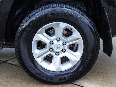 Used 2014 Toyota 4Runner SR5 Premium RWD image 22