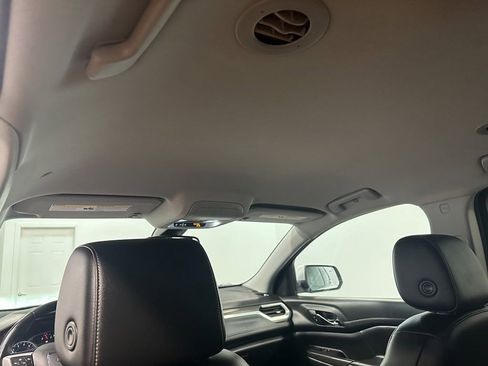 Used 2021 GMC Acadia SLT image 15