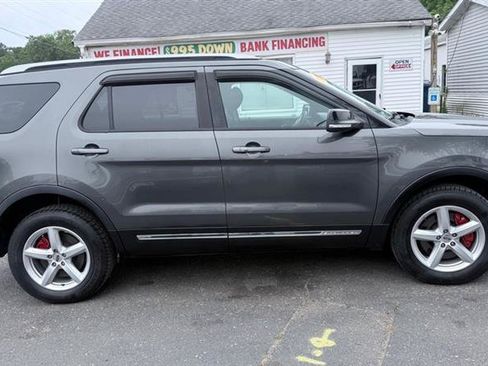 Used 2016 Ford Explorer XLT w/ Equipment Group 201A AWD/4WD image 7