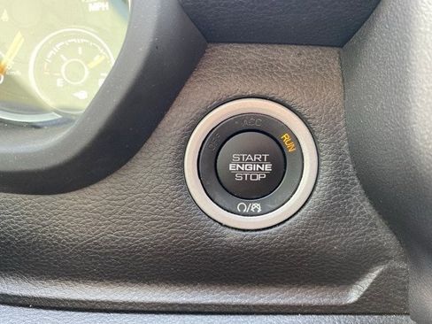 Used 2021 RAM 1500 Big Horn image 32