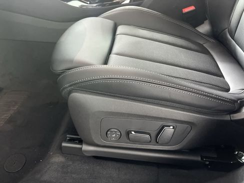 Used 2024 BMW X3 M40i AWD/4WD image 10