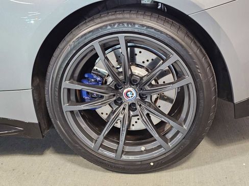 Used 2023 BMW M4 Coupe image 8